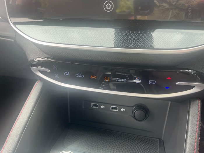 2023 LDV T60 Max LUXE Mega Tub