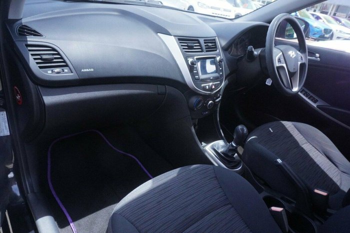 2016 Hyundai Accent Active