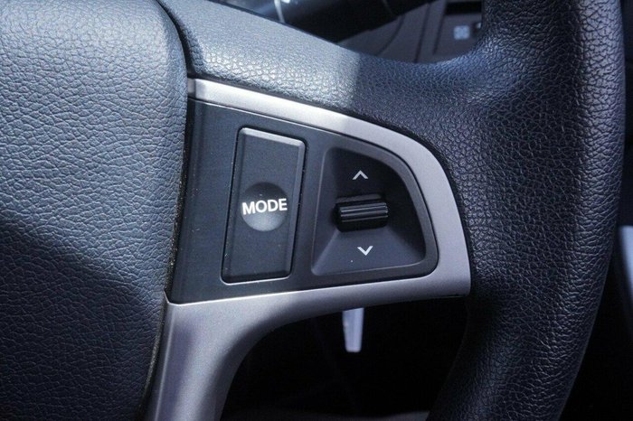 2016 Hyundai Accent Active