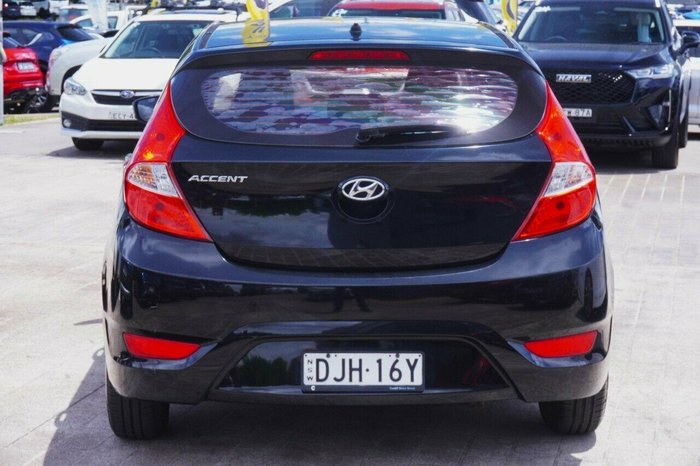 2016 Hyundai Accent Active