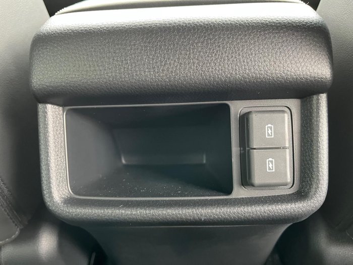 2025 Isuzu MU-X LS-T