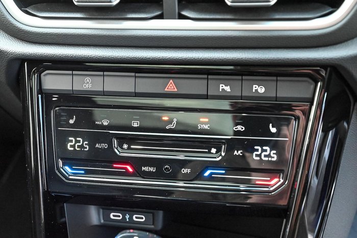 2025 Volkswagen T-Roc 140TSI R-Line