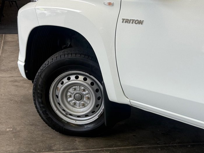 2019 Mitsubishi Triton GLX