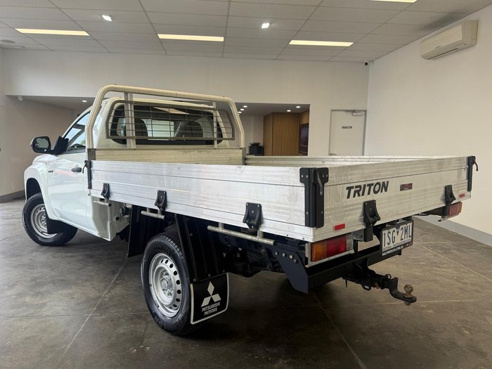 2019 Mitsubishi Triton GLX