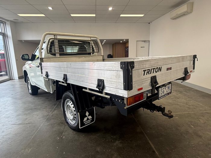 2019 Mitsubishi Triton GLX