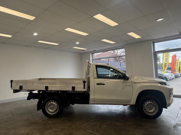 2019 Mitsubishi Triton GLX