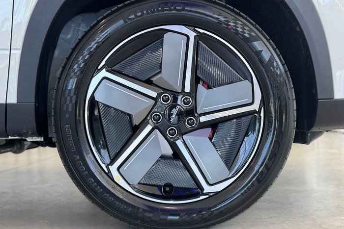 2025 Jaecoo J7 SHS Track