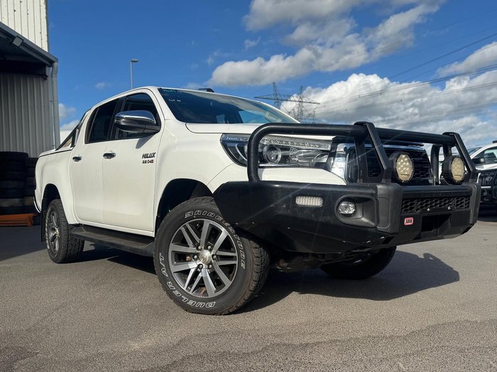 2020 Toyota Hilux SR5