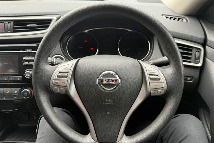 2015 Nissan X-TRAIL ST