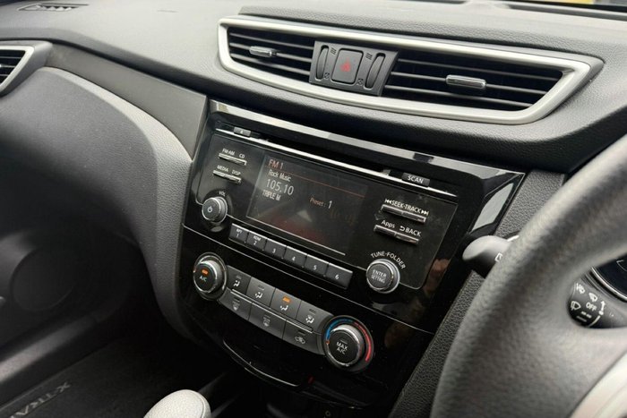 2015 Nissan X-TRAIL ST