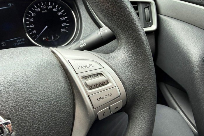 2015 Nissan X-TRAIL ST