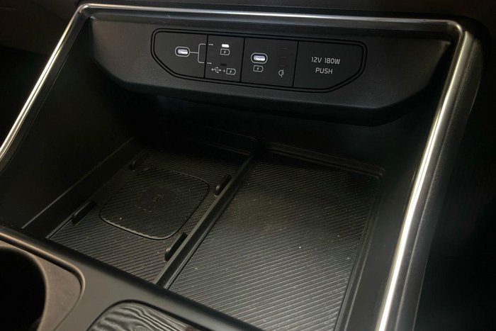 2024 Kia Carnival GT-Line