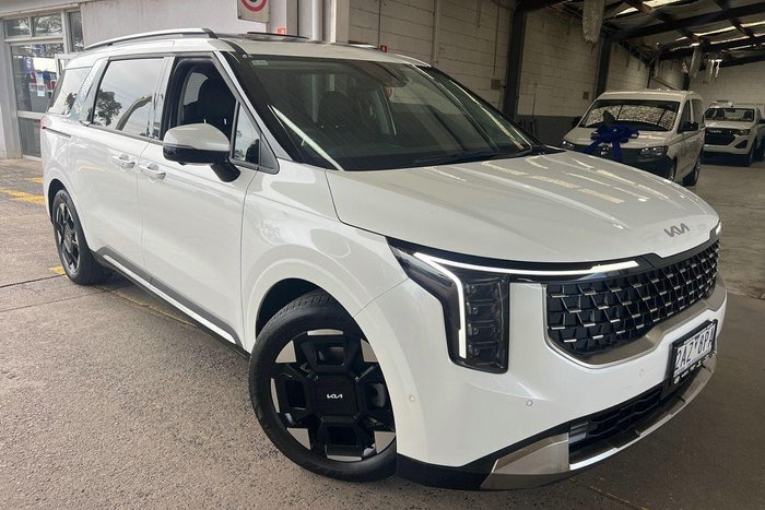 2024 Kia Carnival GT-Line