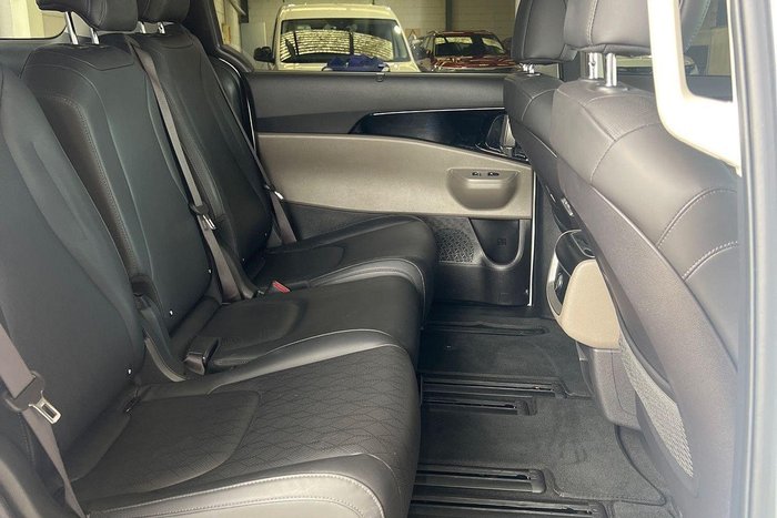 2024 Kia Carnival GT-Line