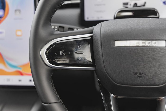 2025 Jaecoo J7 SHS Summit