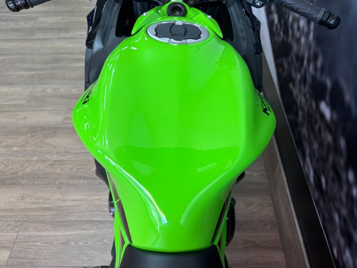 2024 Kawasaki NINJA 650L GREEN