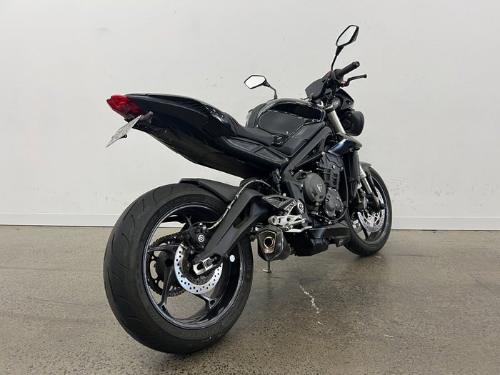 2018 Triumph STREET TRIPLE S 660 LAMS Black