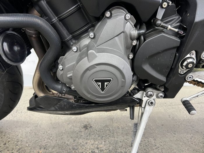 2018 Triumph STREET TRIPLE S 660 LAMS Black