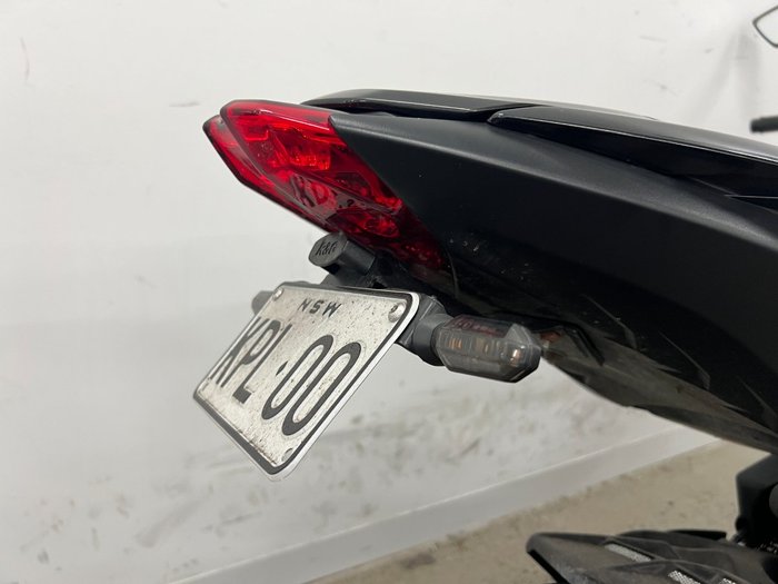 2018 Triumph STREET TRIPLE S 660 LAMS Black