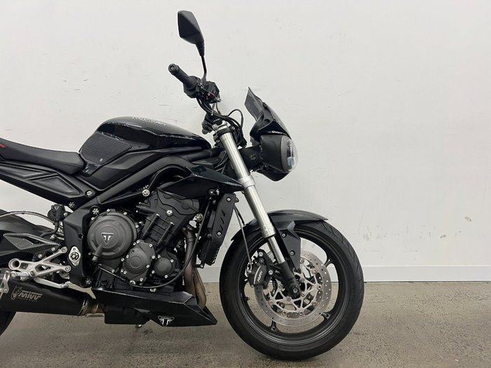 2018 Triumph STREET TRIPLE S 660 LAMS Black