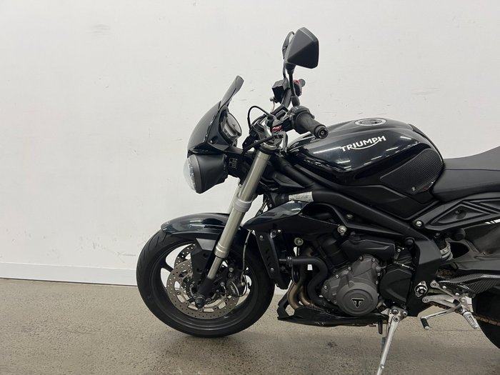 2018 Triumph STREET TRIPLE S 660 LAMS Black