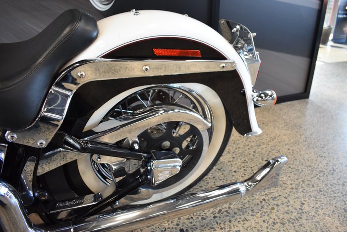 2005 Harley-davidson FLSTN SOFTAIL DELUXE BLACK