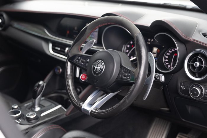 2019 Alfa Romeo Stelvio Quadrifoglio