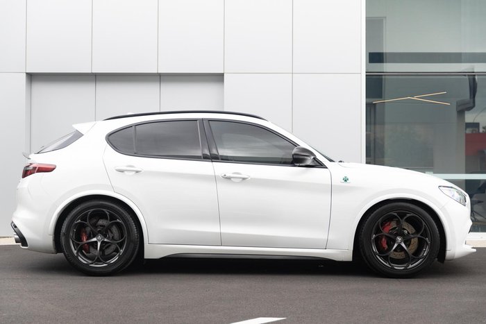 2019 Alfa Romeo Stelvio Quadrifoglio