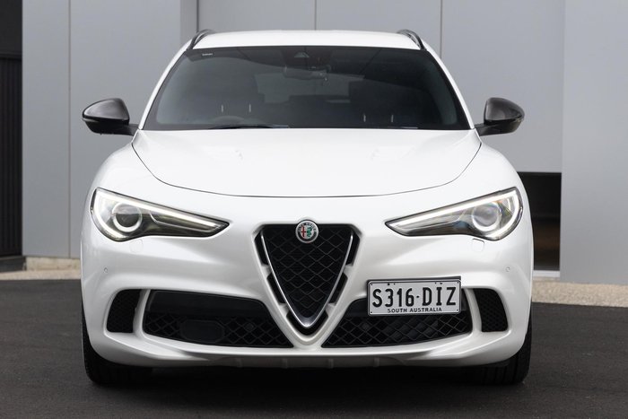 2019 Alfa Romeo Stelvio Quadrifoglio