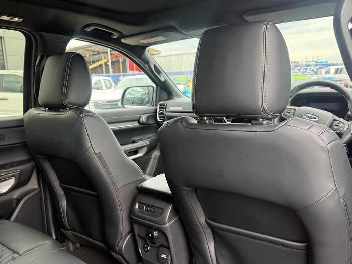 2025 Ford Everest Platinum