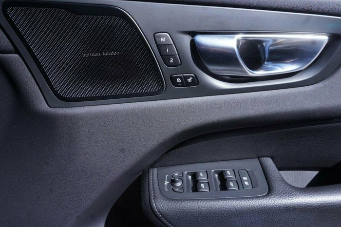 2021 Volvo XC60 T5 Inscription