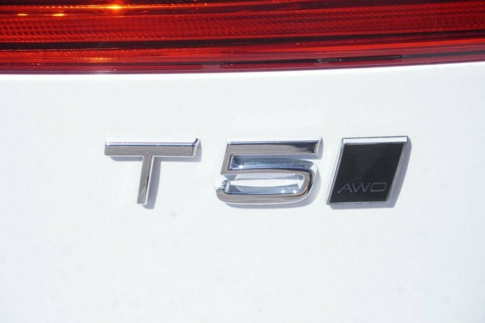 2021 Volvo XC60 T5 Inscription