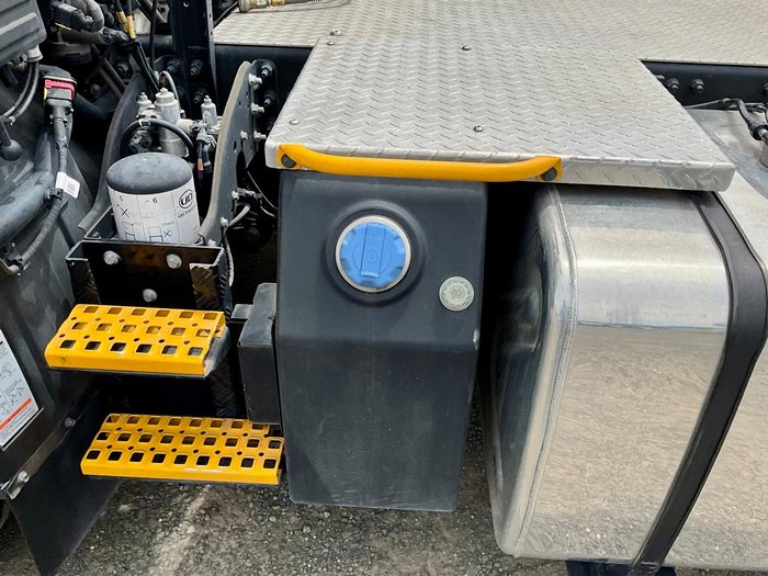 2023 UD Quon 460 Only 32329Klm 1505 Hours Suit New Byer $145500+Gst UD QUON 460 SINGLE DRIVE WHITE