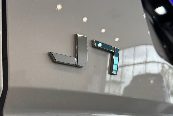 2025 Jaecoo J7 SHS Summit