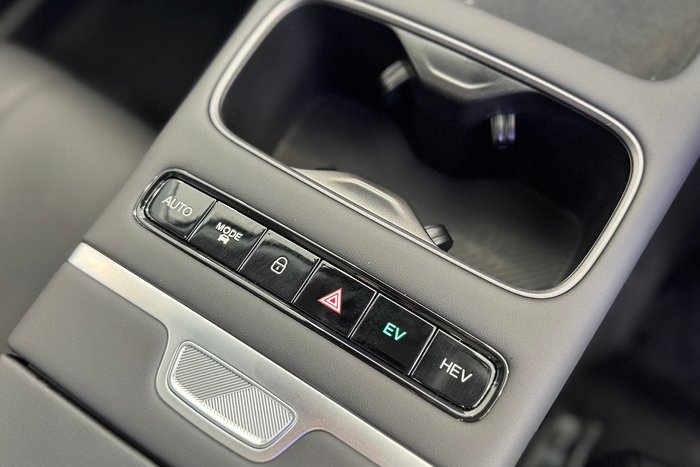 2025 Jaecoo J7 SHS Summit