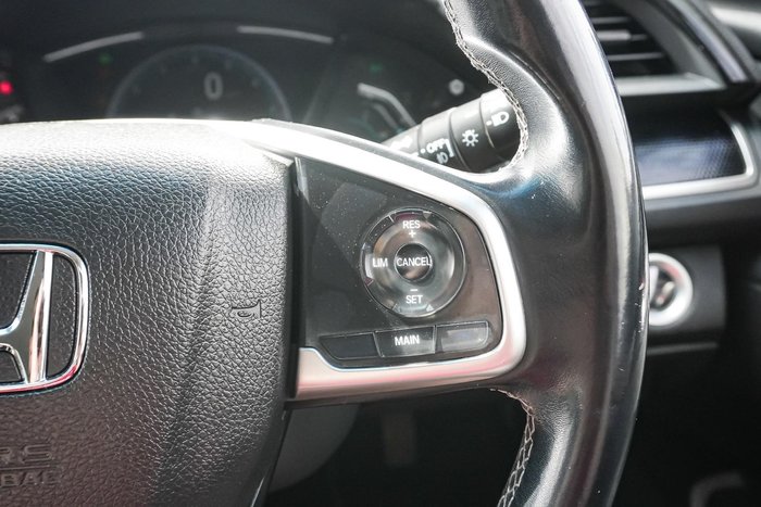 2019 Honda Civic VTi-S