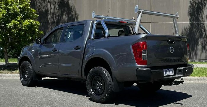 2022 Nissan Navara SL