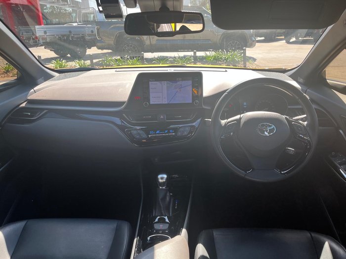 2022 Toyota C-HR Koba ZYX10R Hornet Yellow with Black Roof