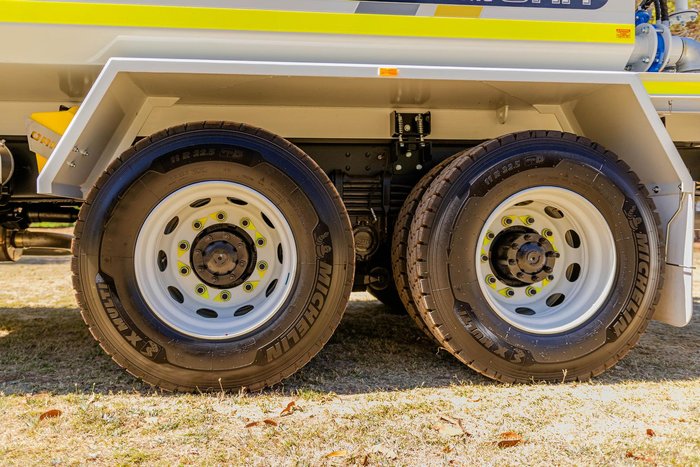 2025 Isuzu F Series FVZ 260-300 White