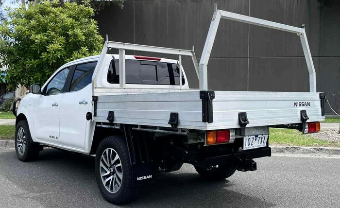 2019 Nissan Navara RX