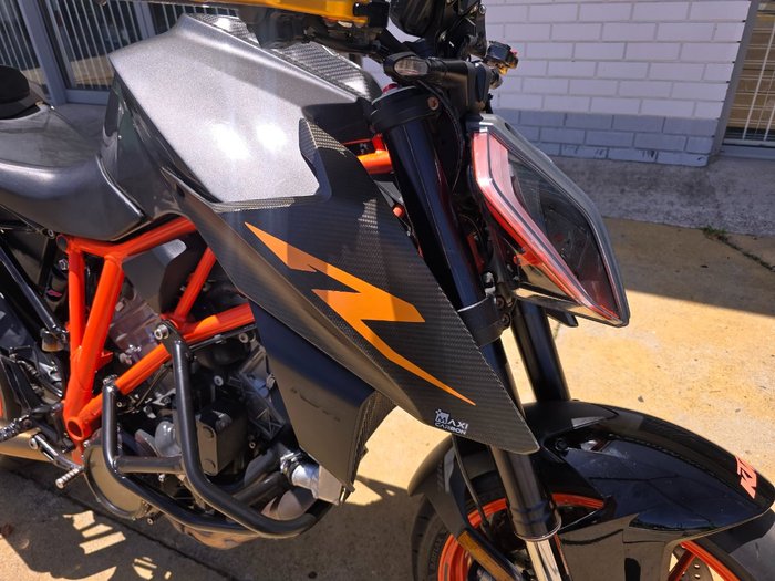 2017 Ktm 1290 SUPER DUKE R White