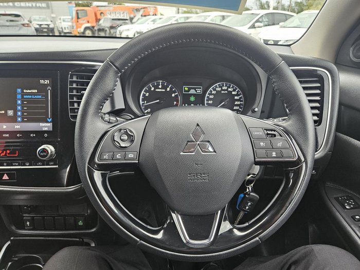 2021 Mitsubishi Outlander ES