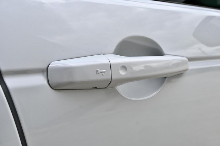 2016 Land Rover Discovery Sport SD4 HSE Luxury L550 MY16.5 4X4 Constant Yulong White