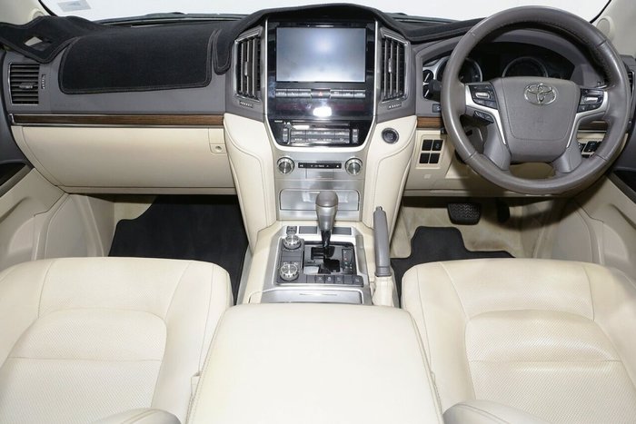 2021 Toyota Landcruiser VX