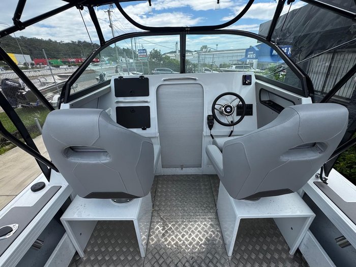 2026 QUINTREX 610 Trident