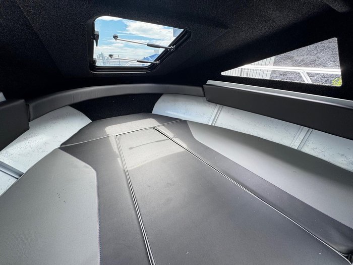 2026 QUINTREX 610 Trident