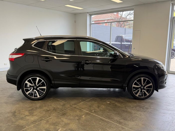 2016 Nissan QASHQAI Ti