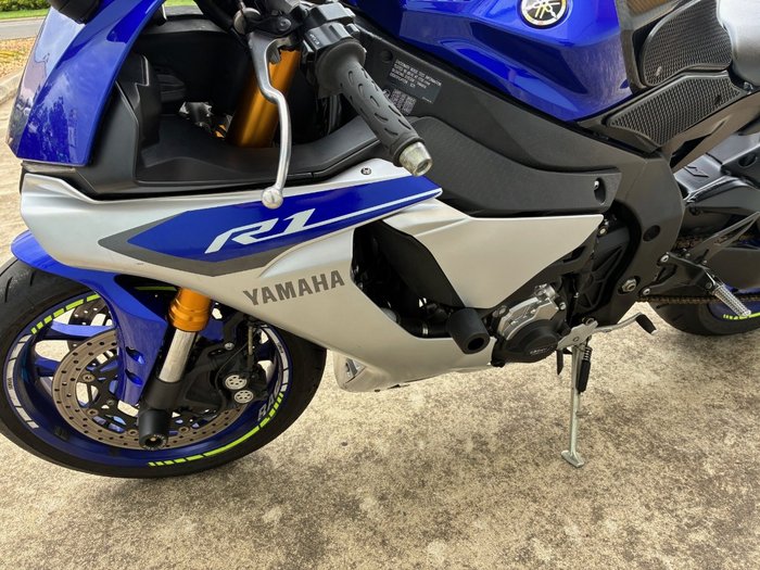 2015 Yamaha YZF-R1 Blue
