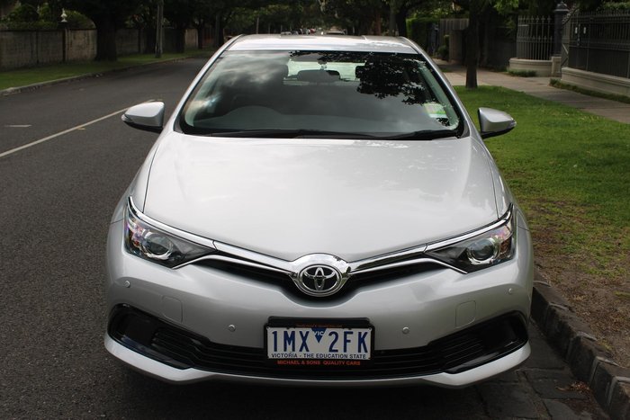 2018 Toyota Corolla Ascent ZRE182R Silver Pearl