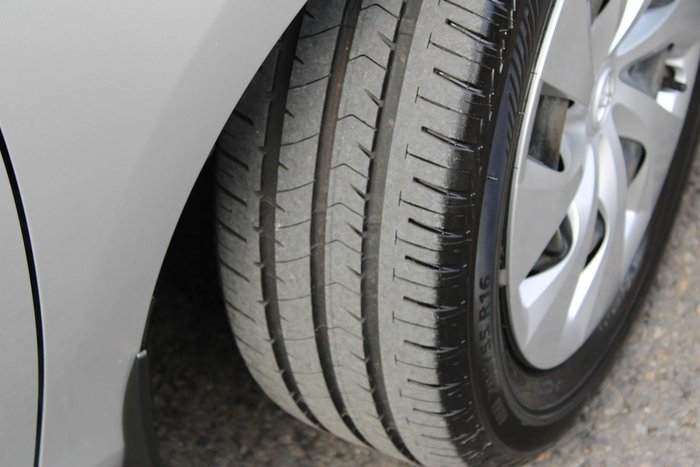 2018 Toyota Corolla Ascent ZRE182R Silver Pearl